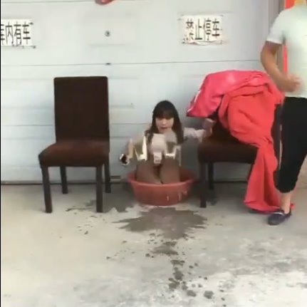 Video 30 Detik Dijebak Saat Duduk